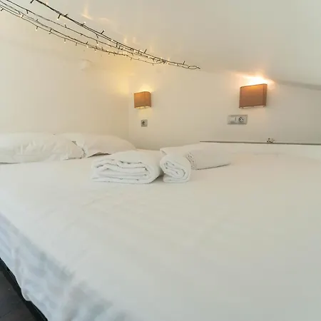 Apartman Sk3 Avec Mezzanine, Quartier Du Port A Nizza
